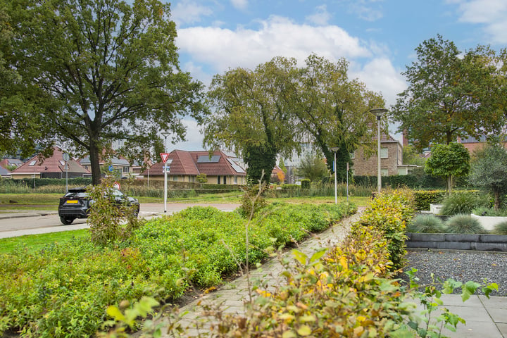 Bekijk foto 28 van Noordbrabantstraat 30