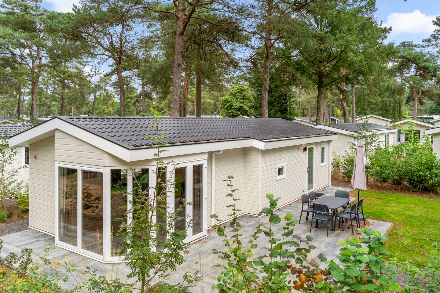 Foto 19 van Vijverlaan 1-J031