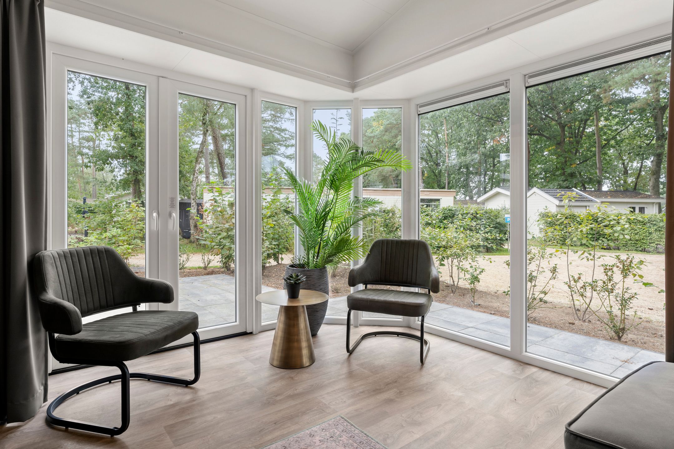 Foto 12 van Vijverlaan 1-J031