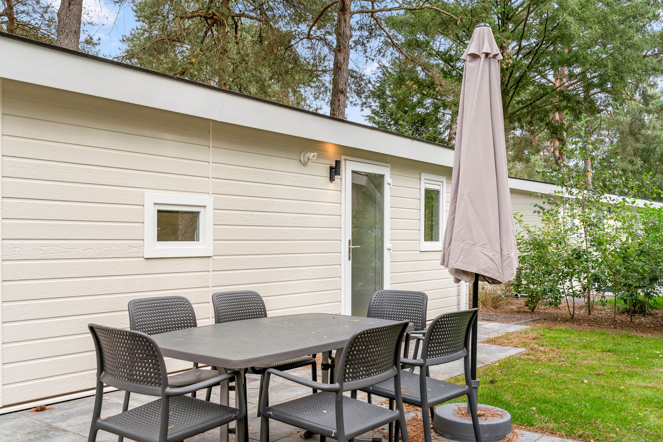 Foto 21 van Vijverlaan 1-J031