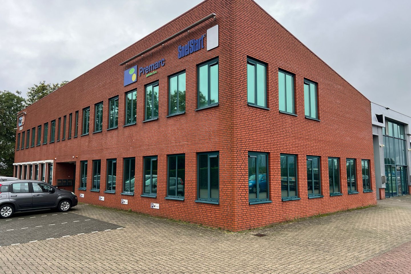 Bekijk foto 2 van Achthovenerweg 17 D