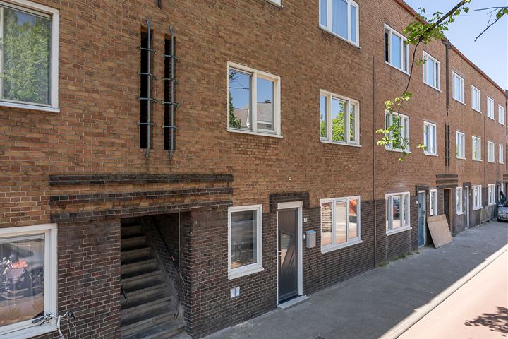 Bekijk foto 40 van Wouwermanstraat 71-A