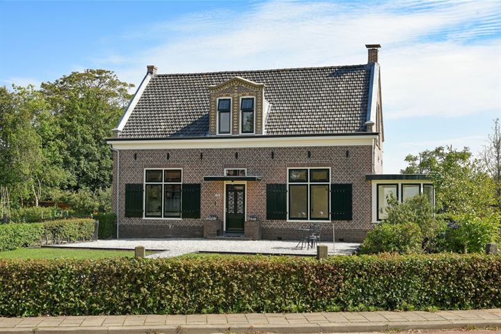 Bekijk foto 1 van Oud-Loosdrechtsedijk 130