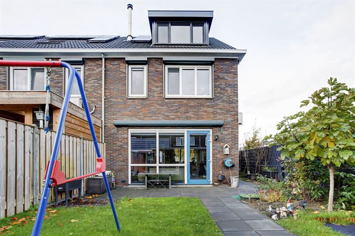 Bekijk foto 31 van Hobbemastraat 23