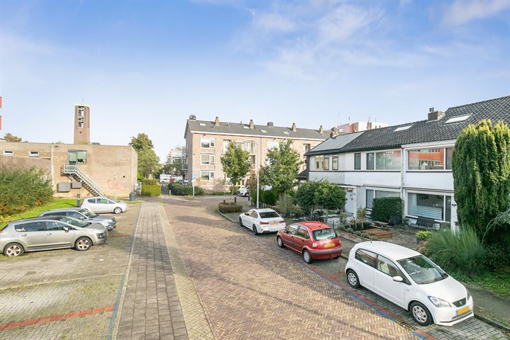 Bekijk foto 35 van Amalia van Solmsstraat 14