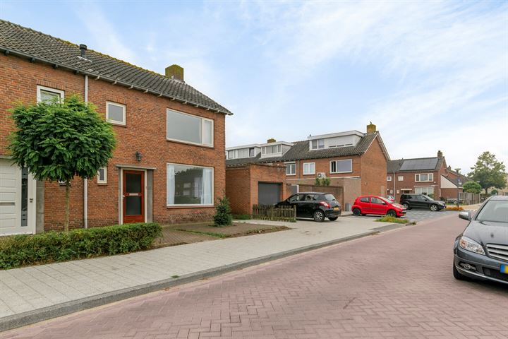 View photo 24 of Liefrinckstraat 8