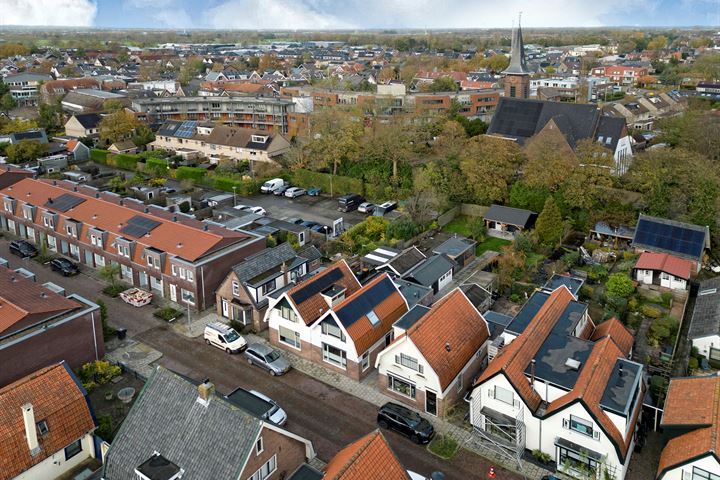 View photo 41 of Oosterstraat 38