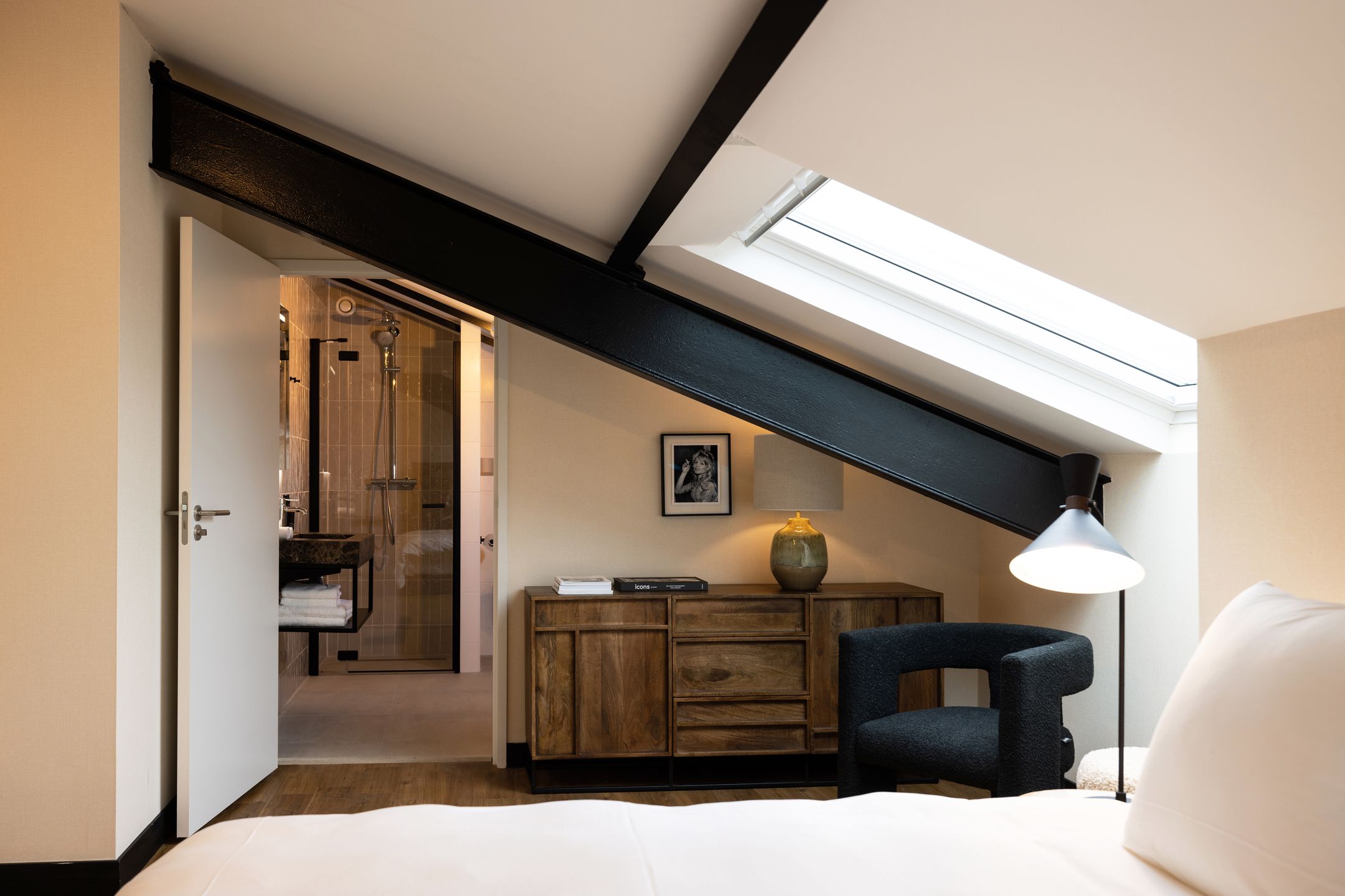 Foto 9 van Plesmanweg 641