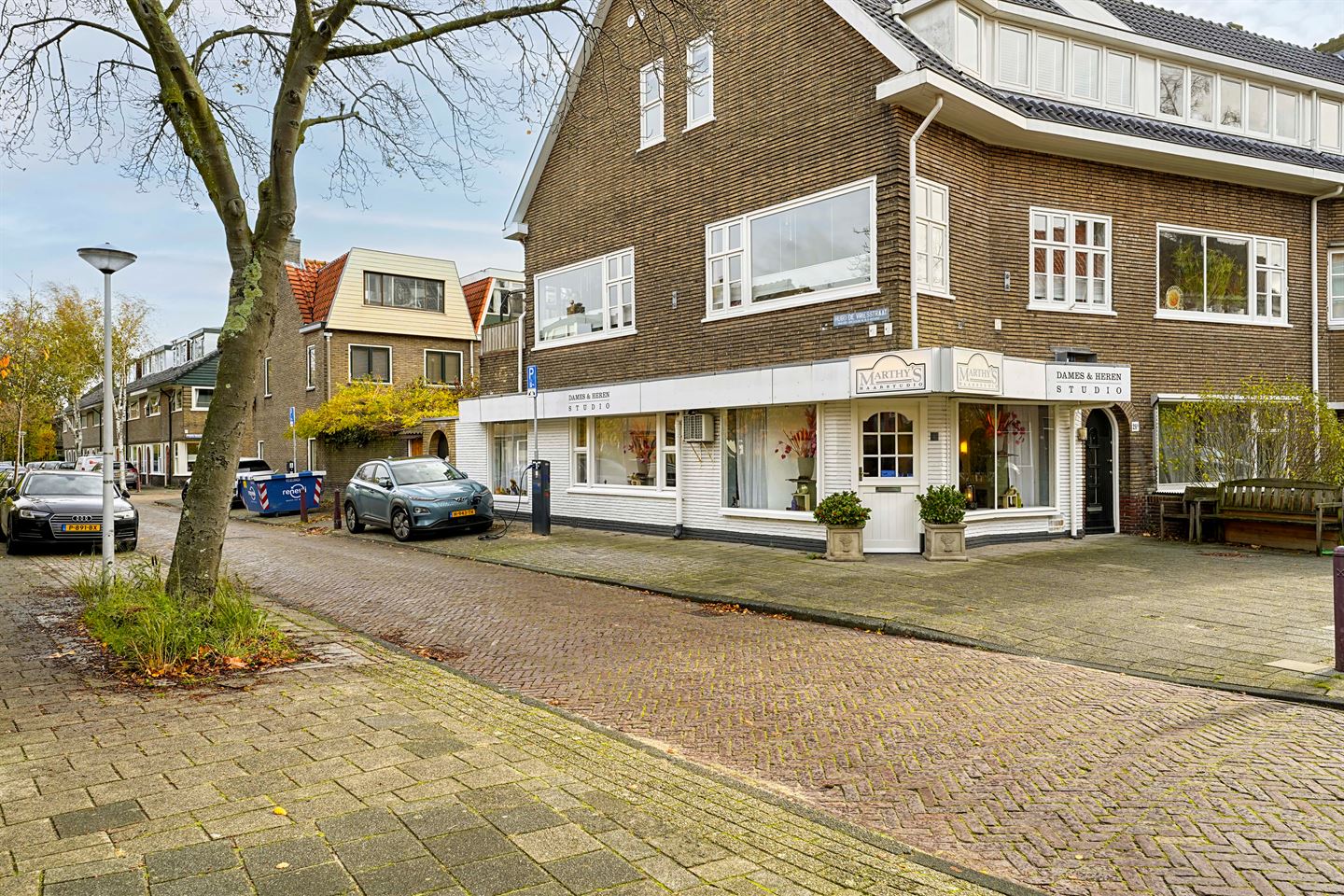 View photo 1 of Van 't Hoffstraat 26