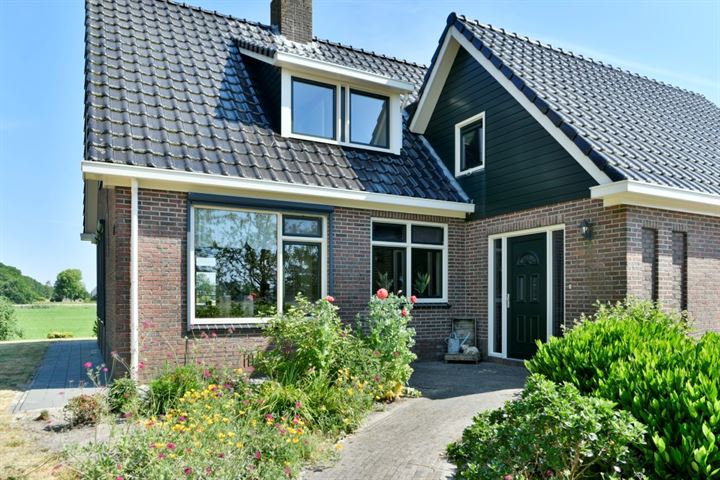 View photo 4 of Riegshoogtendijk 85