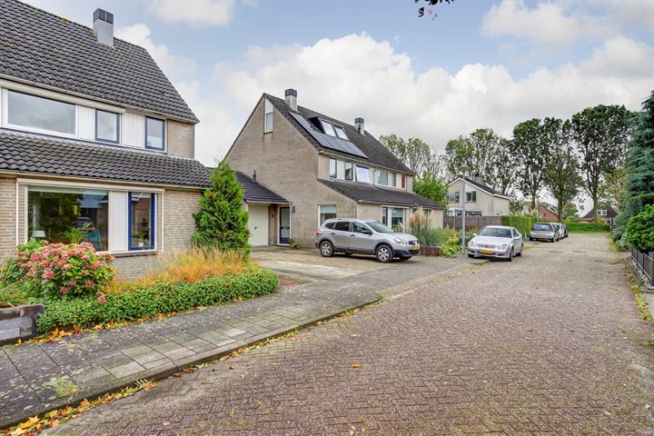 View photo 31 of Stullenbaan 38