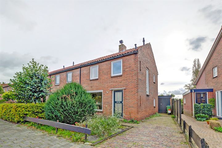 Bekijk foto 1 van Prins Bernhardstraat 8