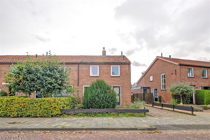 Bekijk foto 2 van Prins Bernhardstraat 8