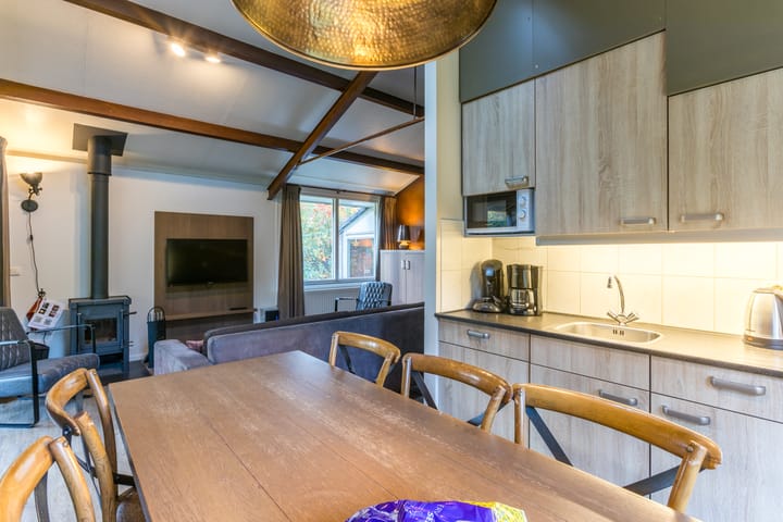 Foto 12 van Oshaarseweg 24-3