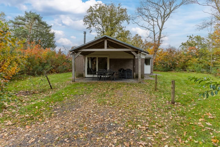 Foto 45 van Oshaarseweg 24-3