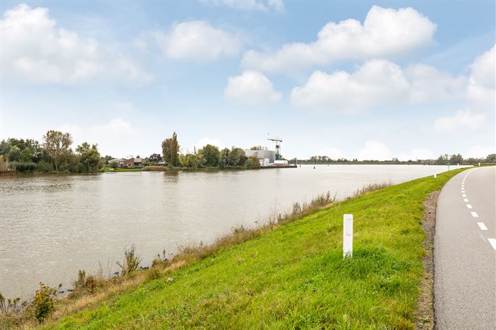 Bekijk foto 38 van Lekdijk-West 43