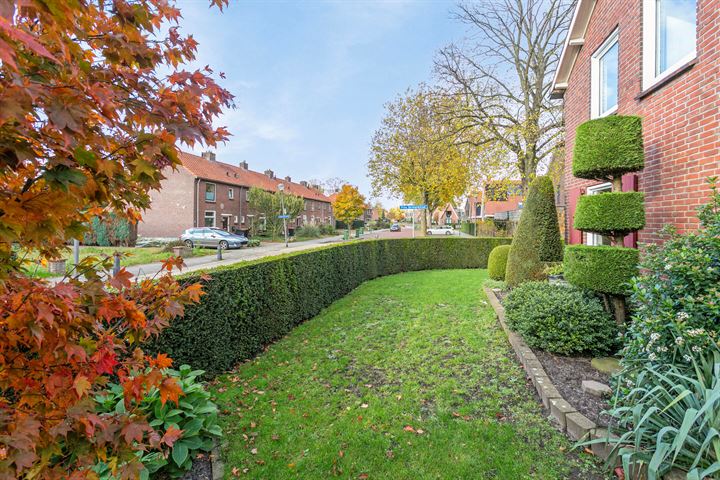 Bekijk foto 40 van Prins Bernhardstraat 27