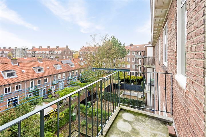 Bekijk foto 16 van Jacob van Ruysdaelstraat 39