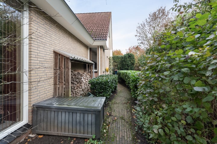 Bekijk foto 37 van Lindenlaan 25