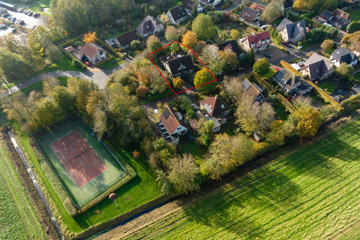 Bekijk foto 45 van Lindenlaan 25