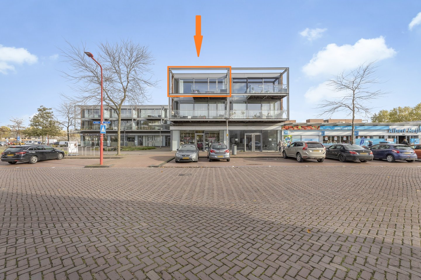 Bekijk foto 1 van Plein 46