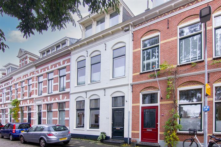 Bekijk foto 1 van Coornhertstraat 7