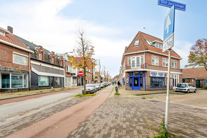 Bekijk foto 10 van Sint Jorisstraat 1