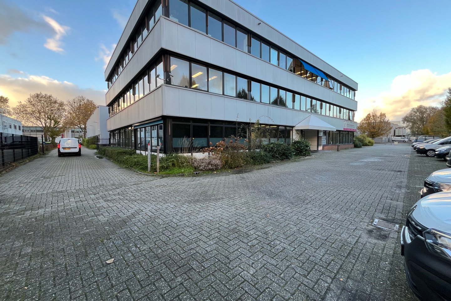 Bekijk foto 1 van Industrieweg 10