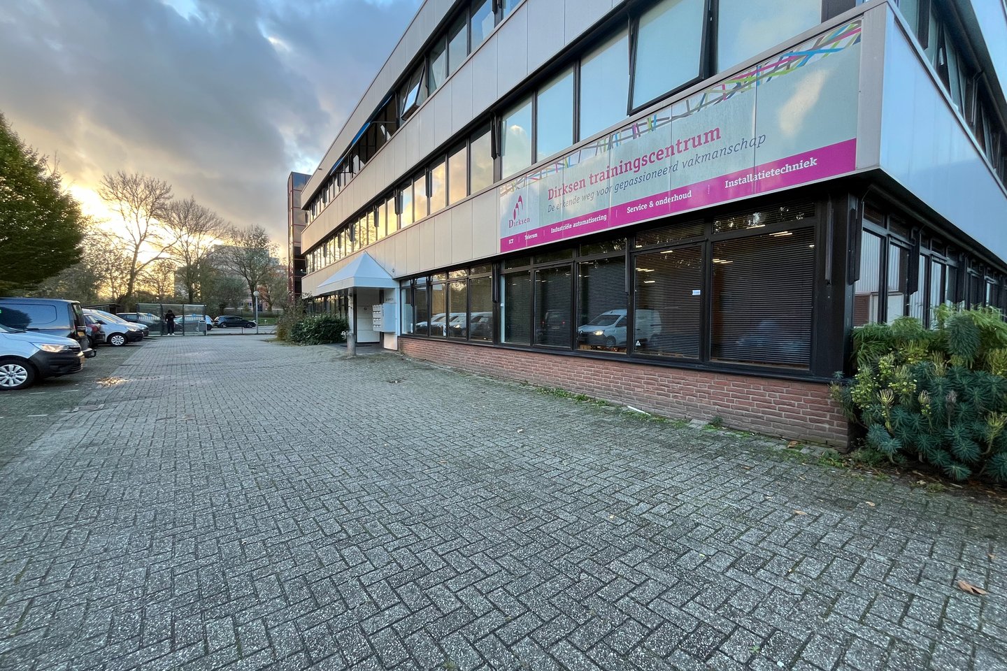 Bekijk foto 2 van Industrieweg 10