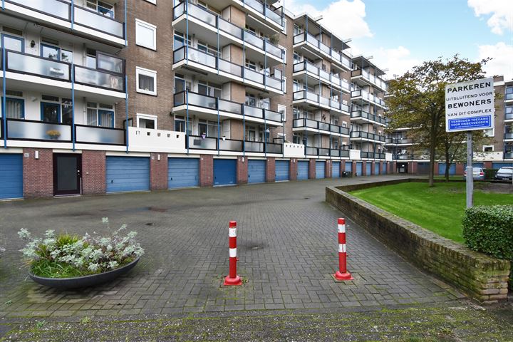 Bekijk foto 22 van Landréstraat 386