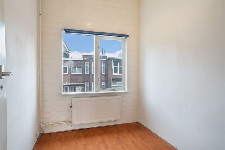 View photo 28 of Prins Hendrikstraat 212-A