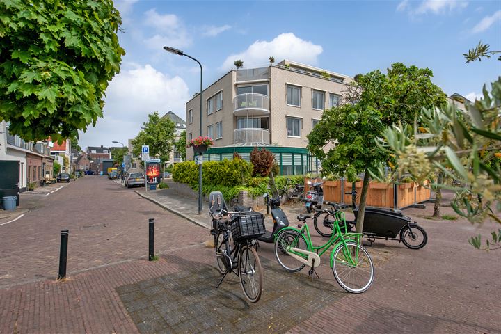 View photo 38 of Raadhuisstraat 52