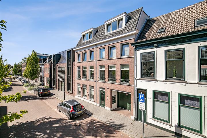 Bekijk foto 1 van Godevaert Montensstraat 22-B