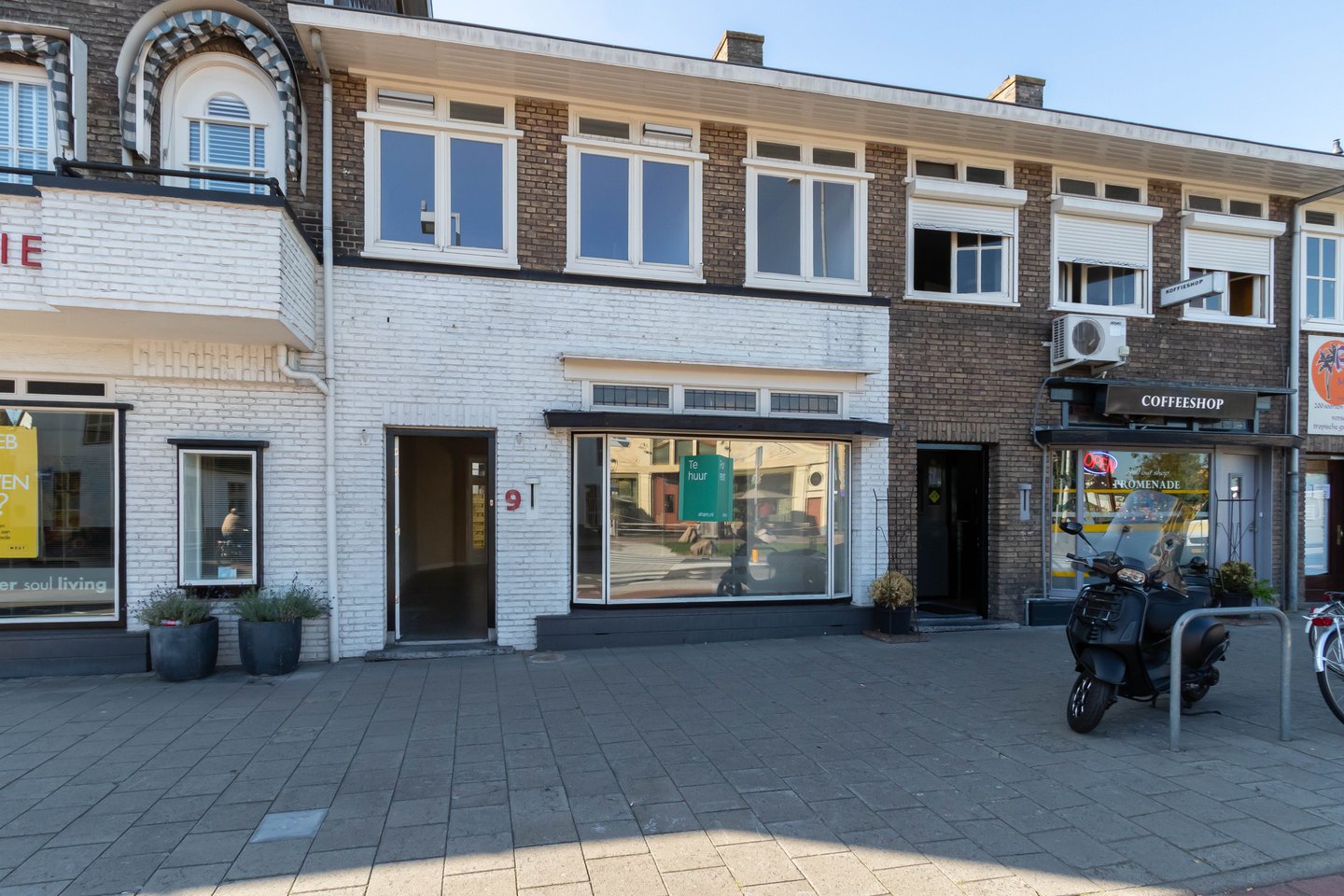 Bekijk foto 1 van Naarderstraat 9