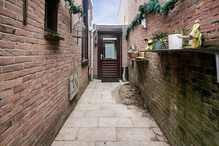 Bekijk foto 31 van Azelmastraat 5