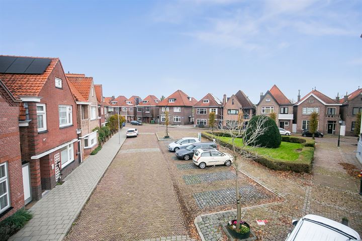 Bekijk foto 37 van Azelmastraat 5