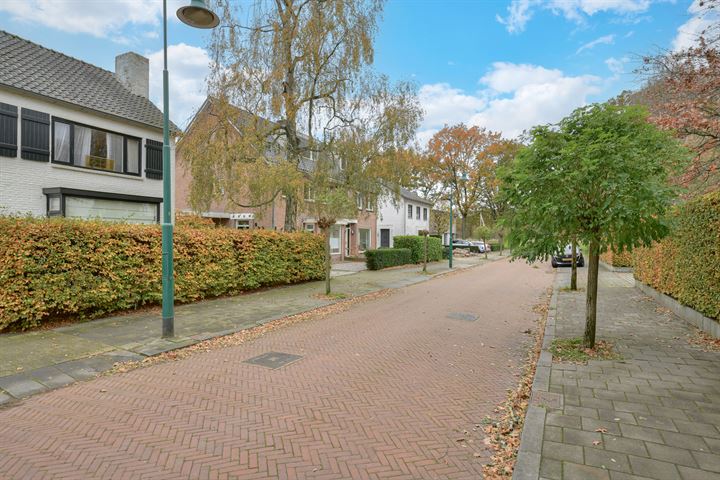 View photo 47 of Jan de Wijsestraat 7