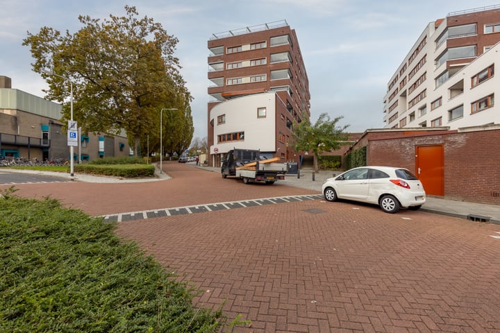 Bekijk foto 1 van Brugstraat 185