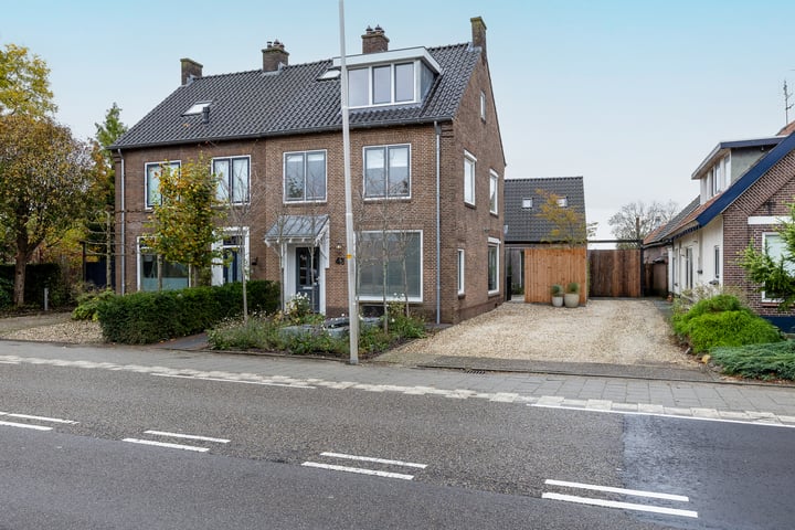 Bekijk foto 1 van Karstraat 43