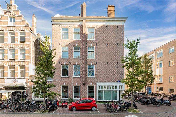 View photo 2 of Van Oldenbarneveldtstraat 112