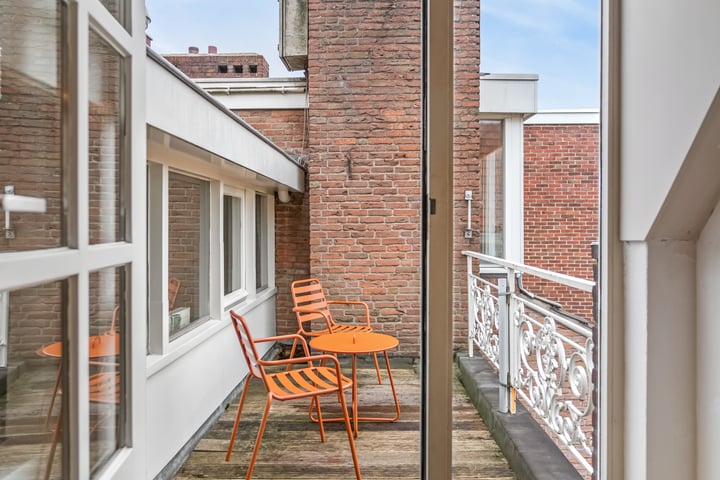 Bekijk foto 16 van Luifelstraat 332