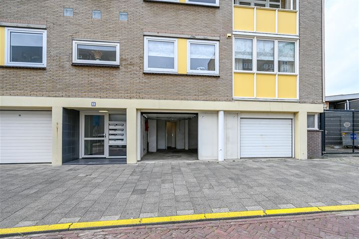 Bekijk foto 30 van de Ruyterstraat 2-F4