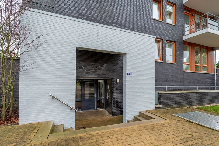 Bekijk foto 4 van Maurikstraat 121