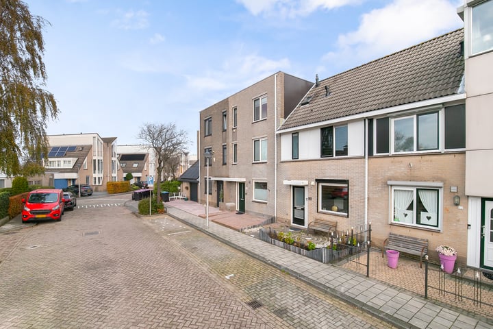 Bekijk foto 32 van Annette Versluys-Poelmanstraat 41