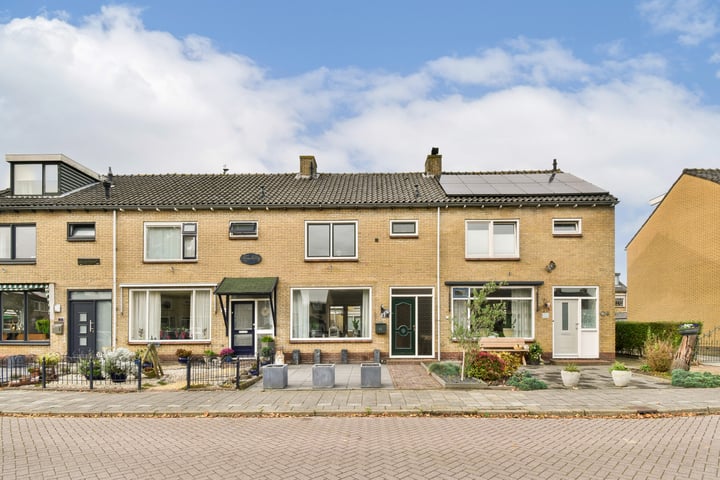 Bekijk foto 1 van Rietwijkstraat 6