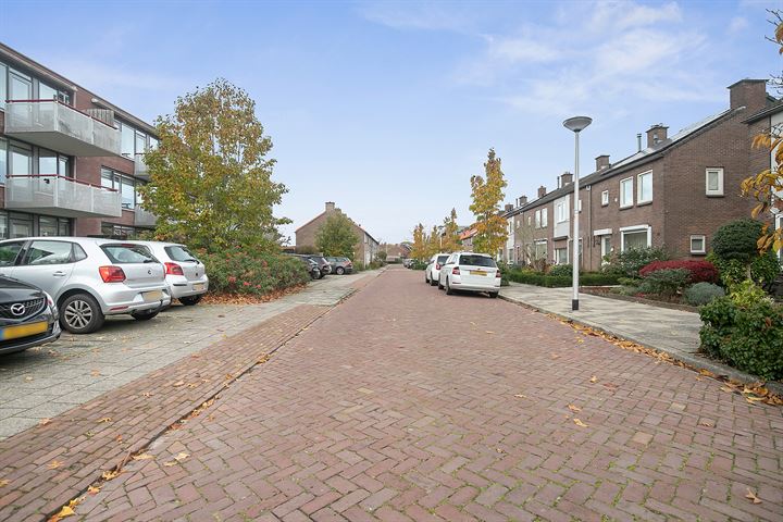 Bekijk foto 19 van Korenbloemstraat 6