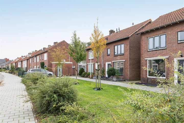 Bekijk foto 35 van Schoolstraat 96