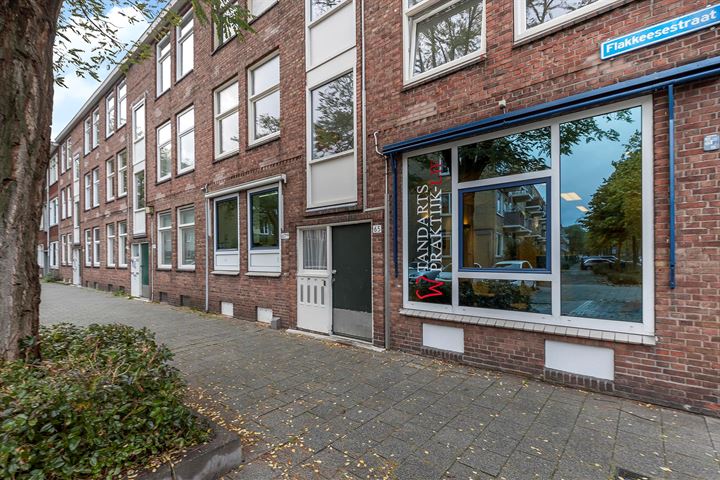 Bekijk foto 3 van Flakkeesestraat 67-B