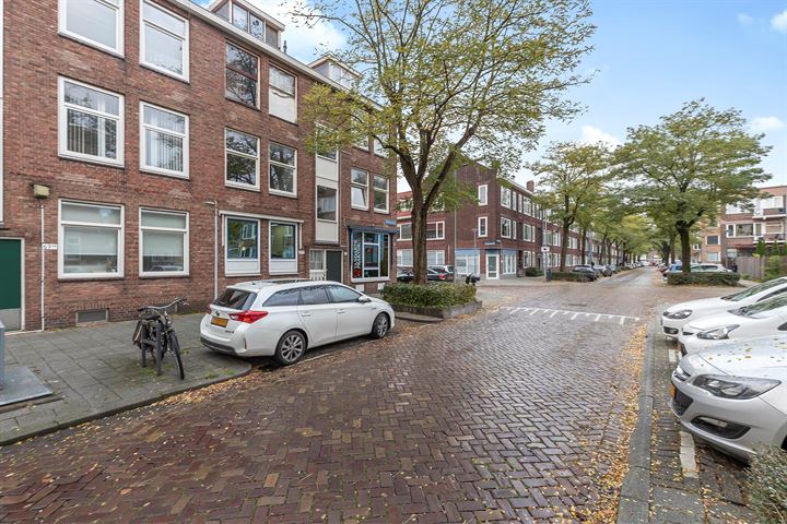 Bekijk foto 1 van Flakkeesestraat 67-B