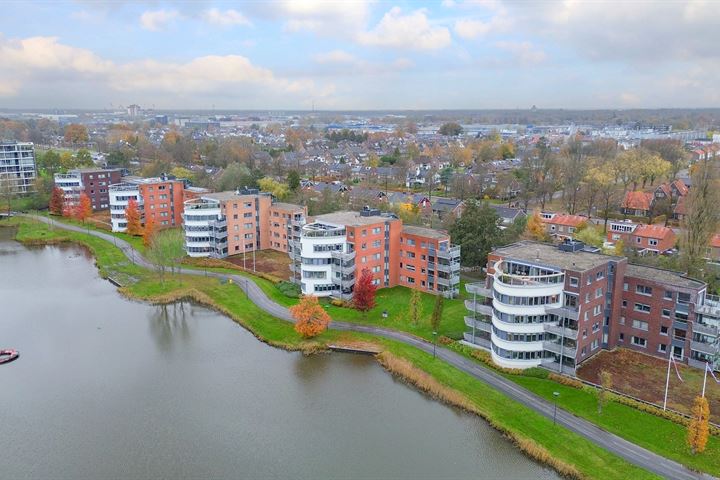 Bekijk foto 2 van Mevrouw De Rooweg 85